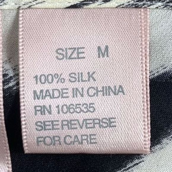 Gemma Women’s Sz Medium Black Abstract Design  100% Silk Scoop Neck Mini Dress - Picture 6 of 10